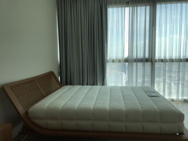 Luxury 3 bedroom unit with panorama view of Chaopraya River