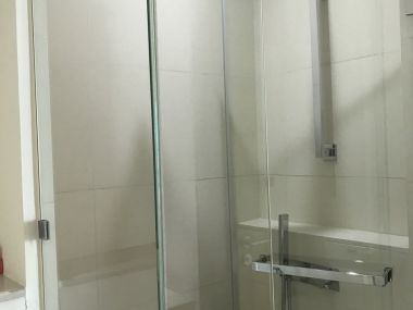 Luxury 3 bedroom unit with panorama view of Chaopraya River