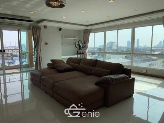 Hot Deal! For rent!!! at Sompob Penthouse 2 Bedroom 2 Bathroom 180+100 Sq.m. 35, 000THB/month Fully furnished