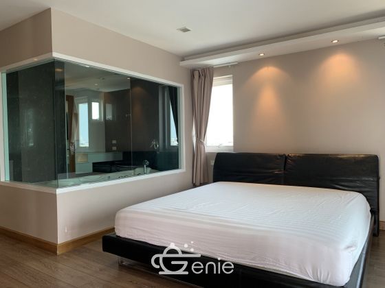 Hot Deal! For rent!!! at Sompob Penthouse 2 Bedroom 2 Bathroom 180+100 Sq.m. 35, 000THB/month Fully furnished