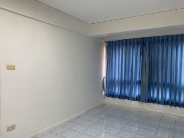 Duriya charima , Rama 9 soi 13