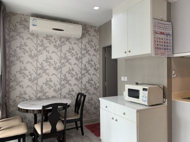 For Sale or Rent! at Idoe Mobi Sukhumvit 81  Type Duplex 2 Bedroom 2 Bathroom 60 sqm. Floor 22nd  Selling Price 7,000,000 THB Rental Price 20,000 THB/Month Fully furnished (Can Negotiate)