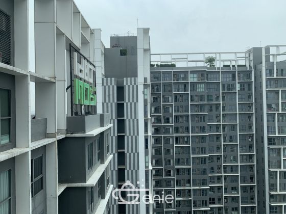 For Sale or Rent! at Idoe Mobi Sukhumvit 81  Type Duplex 2 Bedroom 2 Bathroom 60 sqm. Floor 22nd  Selling Price 7,000,000 THB Rental Price 20,000 THB/Month Fully furnished (Can Negotiate)