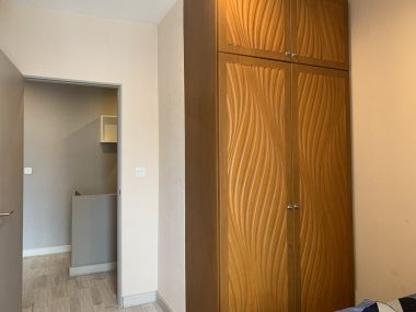 For Sale or Rent! at Idoe Mobi Sukhumvit 81  Type Duplex 2 Bedroom 2 Bathroom 60 sqm. Floor 22nd  Selling Price 7,000,000 THB Rental Price 20,000 THB/Month Fully furnished (Can Negotiate)