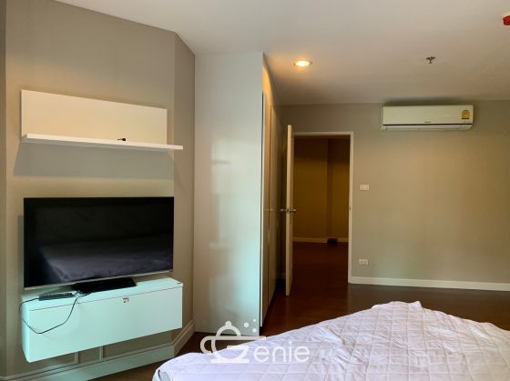 For rent at Belle Grand Rama9 Duplex 5 Bedroom 5 Bathroom Size 245 sqm. Price 120,000 THB/month Fully furnished