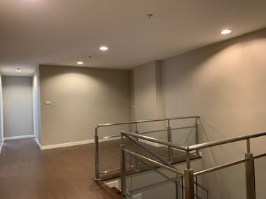 คอนโดให้เช่า! Belle Grand Rama 9 เพียง 120,000บาท/เดือน 5 ห้องนอน 5 ห้องน้ำ Duplex 225 ตรม. ใกล้ MRTพระราม9 เฟอร์นิเจอร์ครบพร้อมเข้าอยู่