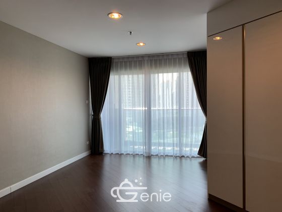 For rent at Belle Grand Rama9 Duplex 5 Bedroom 4 Bathroom Size 194sqm. Price 100,000 THB/month Fully furnished