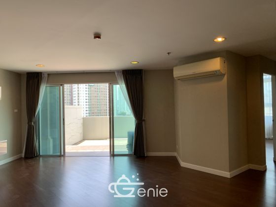 For rent at Belle Grand Rama9 Duplex 5 Bedroom 4 Bathroom Size 194sqm. Price 100,000 THB/month Fully furnished