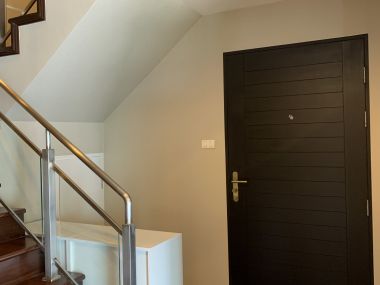 คอนโดให้เช่า! Belle Grand Rama 9 เพียง 100,000บาท/เดือน 5 ห้องนอน 4 ห้องน้ำ Duplex 194 ตรม. ใกล้ MRTพระราม9 เฟอร์นิเจอร์ครบพร้อมเข้าอยู่