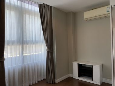 คอนโดให้เช่า! Belle Grand Rama 9 เพียง 100,000บาท/เดือน 5 ห้องนอน 4 ห้องน้ำ Duplex 194 ตรม. ใกล้ MRTพระราม9 เฟอร์นิเจอร์ครบพร้อมเข้าอยู่