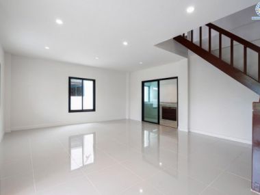 (**Sold out**) บ้านแฝด ซอยนวนิช ปากเกร็ด บนทำเลเมือง ใกล้เซ็นทรัลแจ้งวัฒนะ จุดขึ้นทางด่วนแจ้งวัฒนะ และ รถไฟฟ้าสายสีชมพู สถานีเลี่ยงเมืองปากเกร็ด