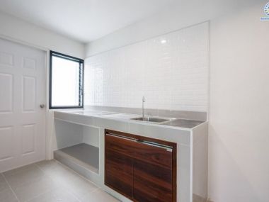 (**Sold out**) บ้านแฝด ซอยนวนิช ปากเกร็ด บนทำเลเมือง ใกล้เซ็นทรัลแจ้งวัฒนะ จุดขึ้นทางด่วนแจ้งวัฒนะ และ รถไฟฟ้าสายสีชมพู สถานีเลี่ยงเมืองปากเกร็ด