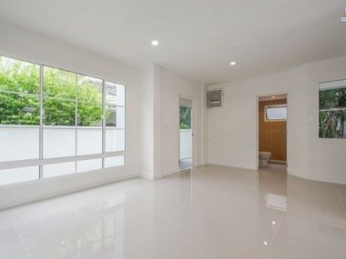 บ้านเดี่ยว ม.ชลลดา วัดลาดปลาดุก ใกล้รถไฟฟ้าสายสีม่วง สถานีคลองบางไผ่