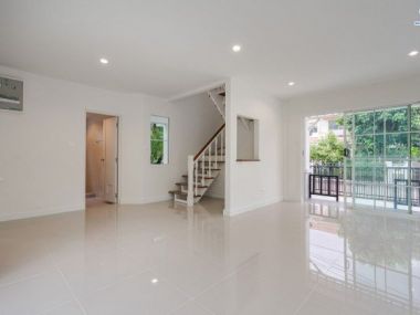 บ้านเดี่ยว ม.ชลลดา วัดลาดปลาดุก ใกล้รถไฟฟ้าสายสีม่วง สถานีคลองบางไผ่