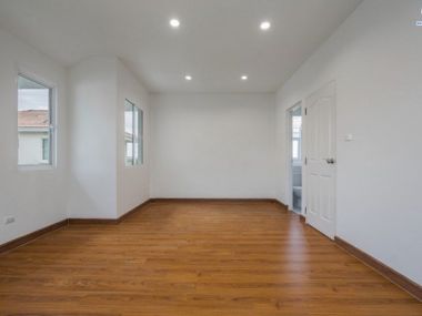 บ้านเดี่ยว ม.ชลลดา วัดลาดปลาดุก ใกล้รถไฟฟ้าสายสีม่วง สถานีคลองบางไผ่