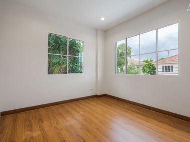 บ้านเดี่ยว ม.ชลลดา วัดลาดปลาดุก ใกล้รถไฟฟ้าสายสีม่วง สถานีคลองบางไผ่