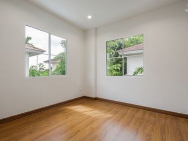 บ้านเดี่ยว ม.ชลลดา วัดลาดปลาดุก ใกล้รถไฟฟ้าสายสีม่วง สถานีคลองบางไผ่