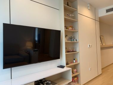 For sale! ! at Siri at Sukhumvit 16, 250, 000THB (Transfer 50/50) 2 Bedroom 2 Bathroom Fully furnished