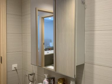 For sale! ! at Siri at Sukhumvit 16, 250, 000THB (Transfer 50/50) 2 Bedroom 2 Bathroom Fully furnished