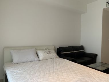 For rent! !! at The Loft Ekkamai 1 Bedroom 1 Bathroom 14, 000/month Fully furnished