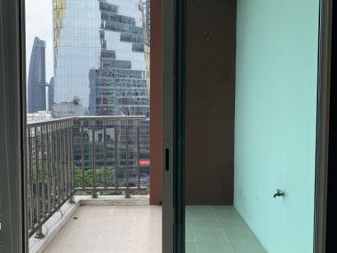 For rent at  Fullerton Sukhumvit  3 Bedroom 3 Bathroom 132 sqm. 75,000THB/month Fully furnished (can negotiate)