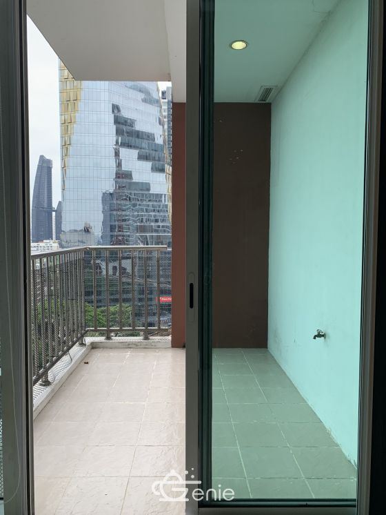 For rent at  Fullerton Sukhumvit  3 Bedroom 3 Bathroom 132 sqm. 75,000THB/month Fully furnished (can negotiate)