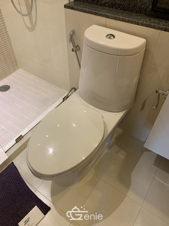 For rent at Fullerton Sukhumvit 3 Bedroom 3 Bathroom 132 sqm. 75,000THB/month Fully furnished (can negotiate)