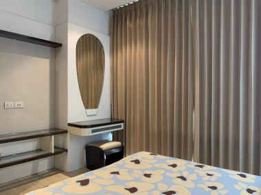 For rent at  Fullerton Sukhumvit  3 Bedroom 3 Bathroom 132 sqm. 75,000THB/month Fully furnished (can negotiate)