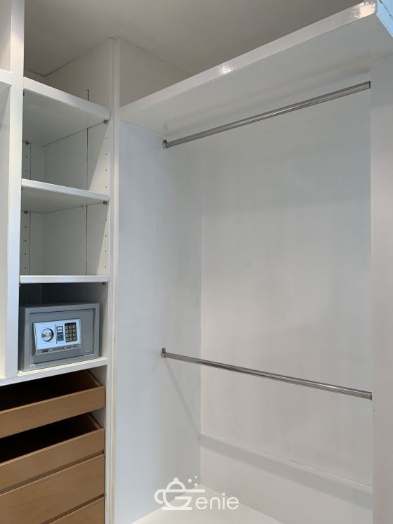 For rent at Fullerton Sukhumvit 3 Bedroom 3 Bathroom 132 sqm. 75,000THB/month Fully furnished (can negotiate)