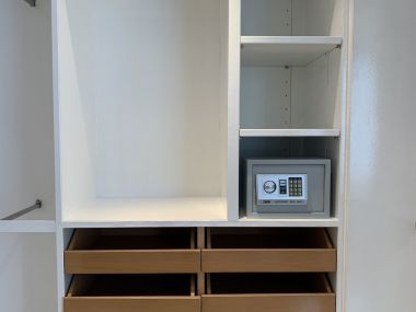 For rent at  Fullerton Sukhumvit  3 Bedroom 3 Bathroom 132 sqm. 75,000THB/month Fully furnished (can negotiate)