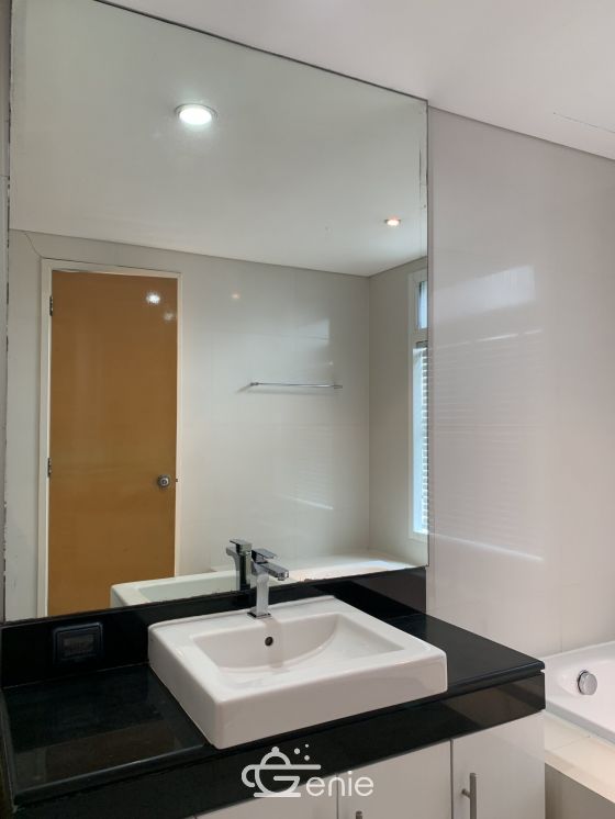 For rent at Fullerton Sukhumvit 3 Bedroom 3 Bathroom 132 sqm. 75,000THB/month Fully furnished (can negotiate)