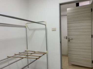 For rent at  Fullerton Sukhumvit  3 Bedroom 3 Bathroom 155 sqm. 80,000THB/month Fully furnished (can negotiate)