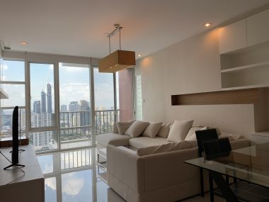 For rent at  Fullerton Sukhumvit  2 Bedroom 2 Bathroom 100 sqm. 70,000THB/month Fully furnished (can negotiate)