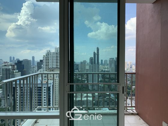 For rent at Fullerton Sukhumvit 2 Bedroom 2 Bathroom 100 sqm. 70,000THB/month Fully furnished (can negotiate)