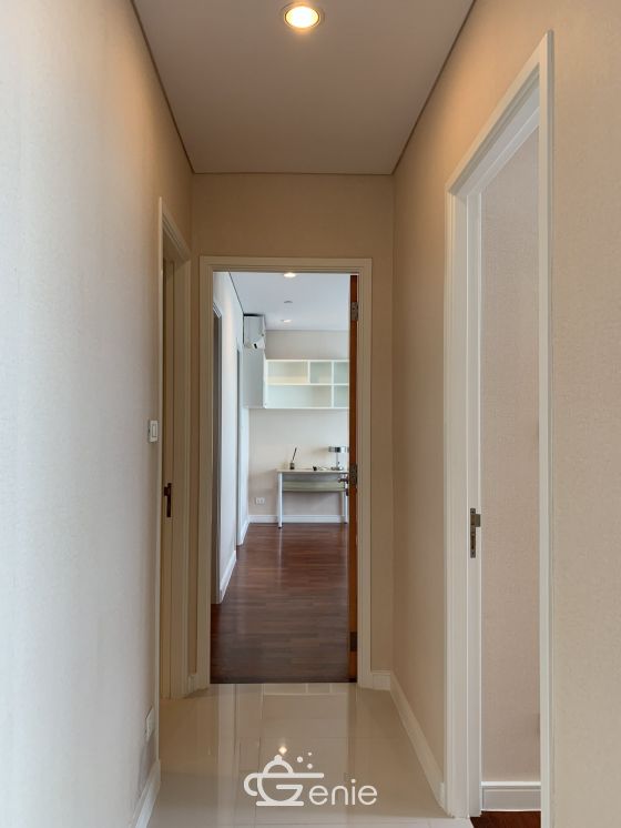For rent at Fullerton Sukhumvit 2 Bedroom 2 Bathroom 100 sqm. 70,000THB/month Fully furnished (can negotiate)