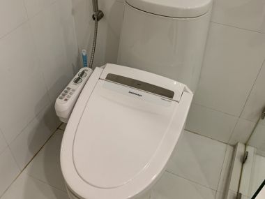 For rent at  Fullerton Sukhumvit  2 Bedroom 2 Bathroom 100 sqm. 70,000THB/month Fully furnished (can negotiate)