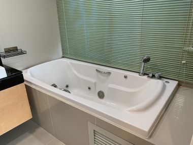 For rent at  Fullerton Sukhumvit  2 Bedroom 2 Bathroom 100 sqm. 70,000THB/month Fully furnished (can negotiate)