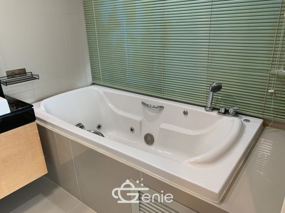 For rent at Fullerton Sukhumvit 2 Bedroom 2 Bathroom 100 sqm. 70,000THB/month Fully furnished (can negotiate)