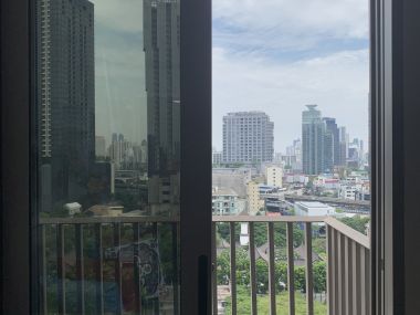 For rent!!! at Ideo Morph 38 1 Bedroom 1 Bathroom 25, 000/month Fully furnished (can negotiate )