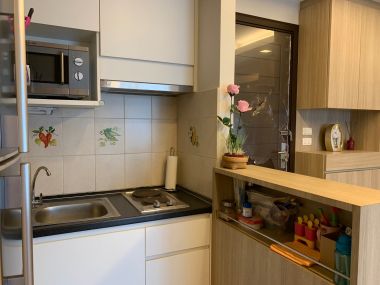 Condo for sale on Phetchaburi Road, Thru Thonglor, 56.68 sqm, 10 th floor corner room.