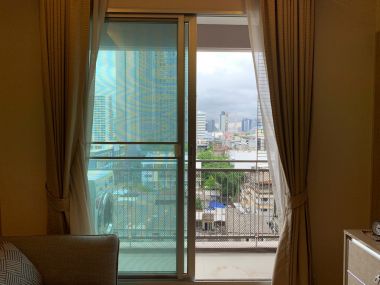 Condo for sale on Phetchaburi Road, Thru Thonglor, 56.68 sqm, 10 th floor corner room.