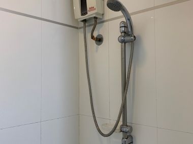 Condo for sale on Phetchaburi Road, Thru Thonglor, 56.68 sqm, 10 th floor corner room.