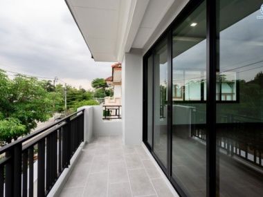 (**Sold out**) บ้านเดี่ยว ม.มัณฑนา วัดพระเงิน ใกล้เซ็นทรัลเวสต์เกต รถไฟฟ้าสายสีม่วง สถานีตลาดบางใหญ่ และ ทางด่วนศรีรัช