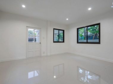 บ้านเดี่ยว ม.เศรณีลากูน วัดลาดปลาดุก ใกล้รถไฟฟ้าสายสีม่วง สถานีคลองบางไผ่ ทางด่วน กาญจนาภิเษก และ ห้างสรรพสินค้าเซ็นทรัลเวสต์เกต