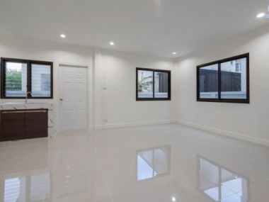 บ้านเดี่ยว ม.เศรณีลากูน วัดลาดปลาดุก ใกล้รถไฟฟ้าสายสีม่วง สถานีคลองบางไผ่ ทางด่วน กาญจนาภิเษก และ ห้างสรรพสินค้าเซ็นทรัลเวสต์เกต