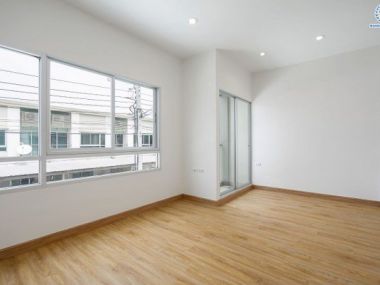 (**Sold out**) ทาวน์เฮ้าส์ ม.ลุมพินีทาวน์วิลล์ ราชพฤกษ์-นครอินทร์ เดินทางสะดวก เข้า-ออกได้หลายเส้นทาง ทั้ง ถ.นครอินทร์, ถ.ราชพฤกษ์ ใกล้ทางด่วน ศรีรัช