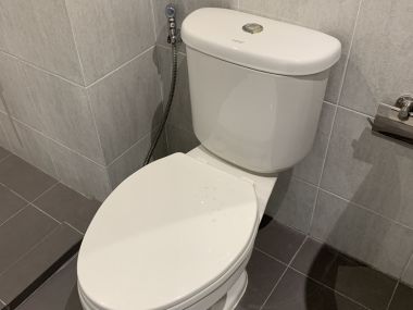 Icondo Serithai (new project room) pool view