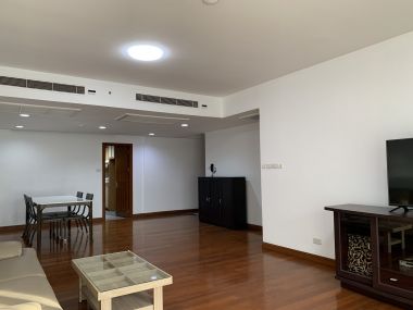 ปล่อยเช่า! All Season Mansion (ออล ซีซั่น แมนชั่น) เพียง 50, 000บาท/เดือน 3 ห้องนอน 2 ห้องน้ำ 136 ตรม. ใกล้ BTS เพลินจิต เฟอร์นิเจอร์ครบพร้อมเข้าอยู่