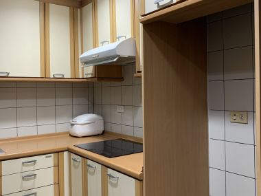 ปล่อยเช่า! All Season Mansion (ออล ซีซั่น แมนชั่น) เพียง 50, 000บาท/เดือน 3 ห้องนอน 2 ห้องน้ำ 136 ตรม. ใกล้ BTS เพลินจิต เฟอร์นิเจอร์ครบพร้อมเข้าอยู่