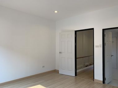 For sale at the symphony Nawamin163